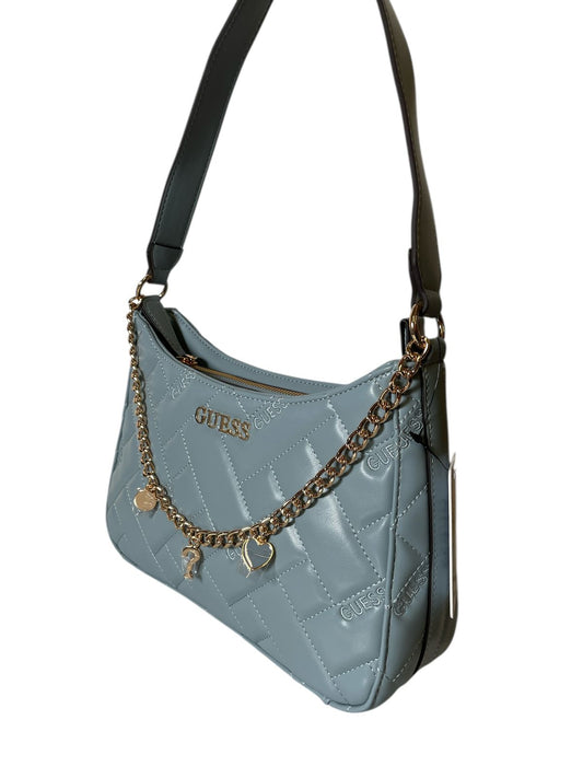 Bolsa Guess Azul con Cadena y Dijes – Glam Chic